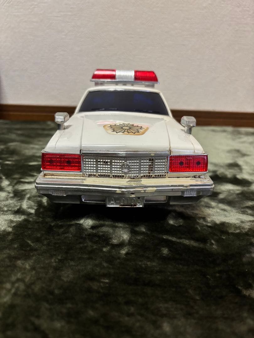 レトロCROWNパトカー長さ35cm