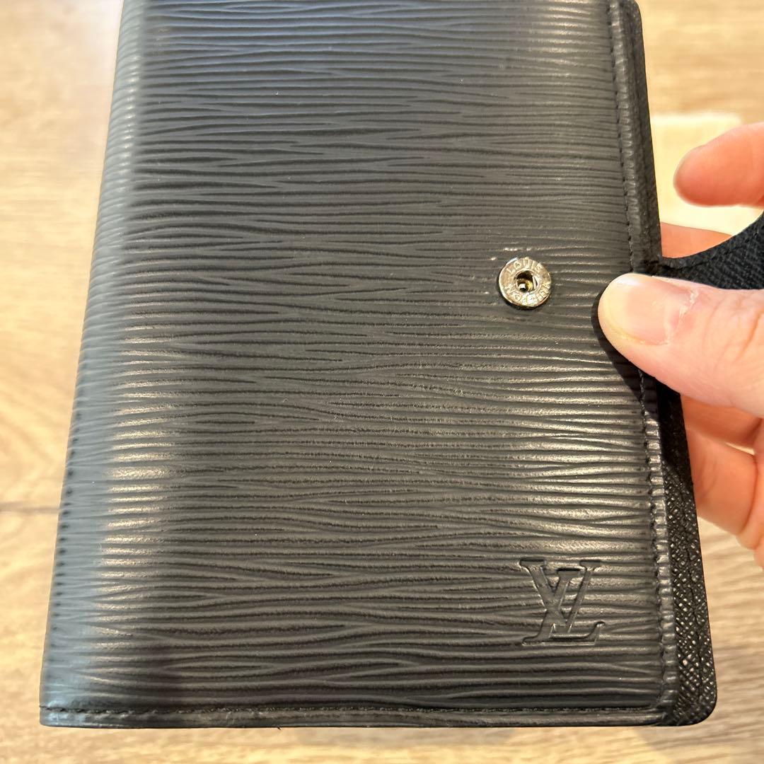 ルイヴィトン　エピ　手帳カバー