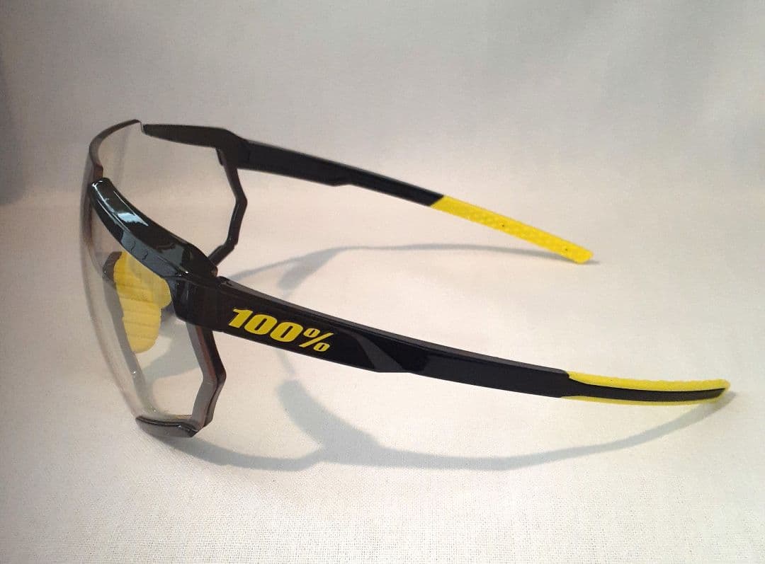 100% Racetrap 3.0 調光レンズ ワンハンドレッド サングラス