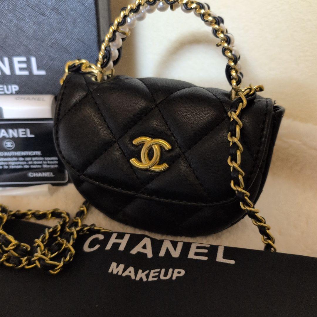 【早いもの勝ち❗1点のみ】CHANEL キルティングショルダーバッグ、ノベルティ