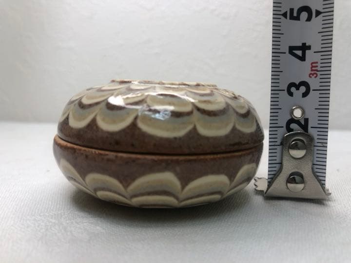 堆彩陶 練上手香合 共箱 美品