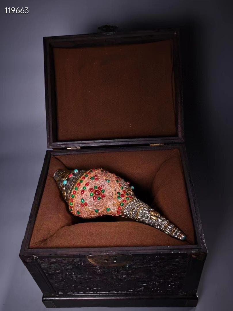 中国古美術・蔵伝工芸・花糸モザイク宝石・天然サザエ包銀 法螺法器・置物・文房具