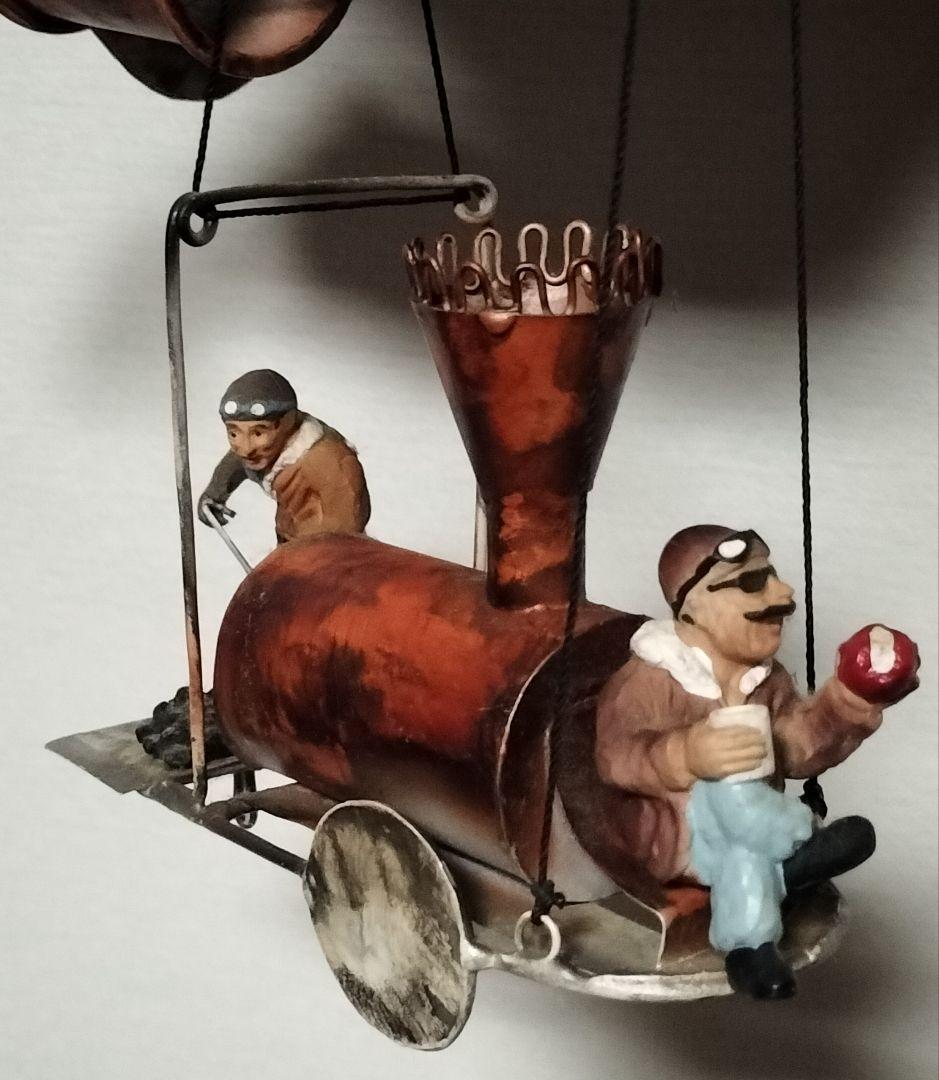 ブリキ バルーン 気球 アンティーク 熱気球 ゴンドラ釜焚き人形