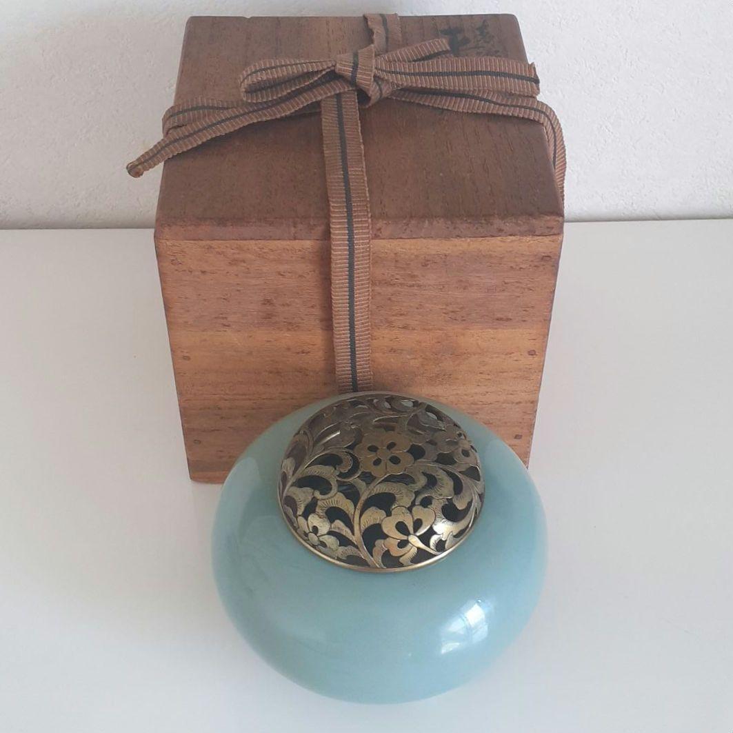 ✨青磁三足火舎香炉 透かし彫り骨董品 火舎 工芸