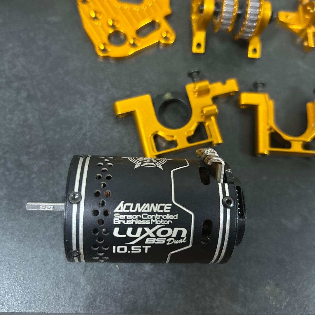 ラジドリ　TA-05 VDF　ゴールド　魔改造シャーシ　2駆　ＲＷＤ化