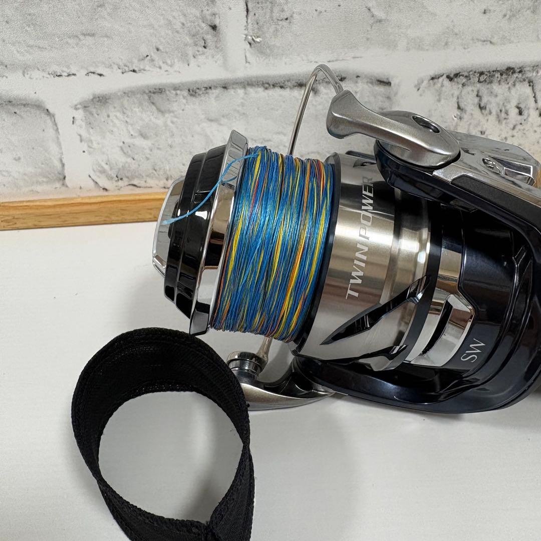 未使用　シマノ　ツインパワー　SW 8000PG　スピニングリール　右ハンドル