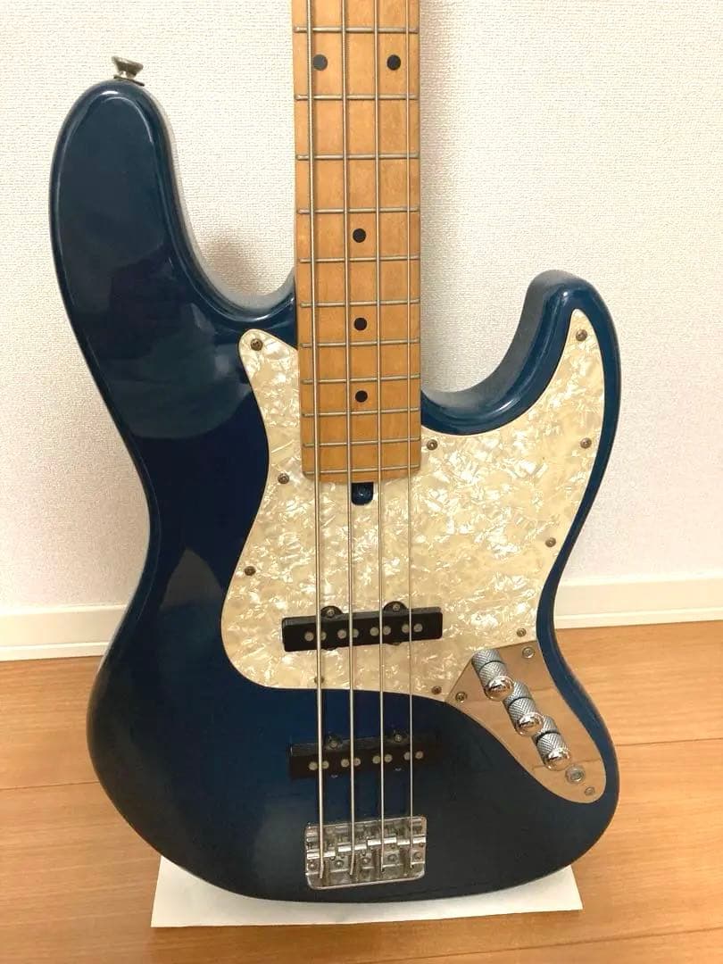 Brianエレキベース ブライアン　byBacchus アルダー　ジャズベース