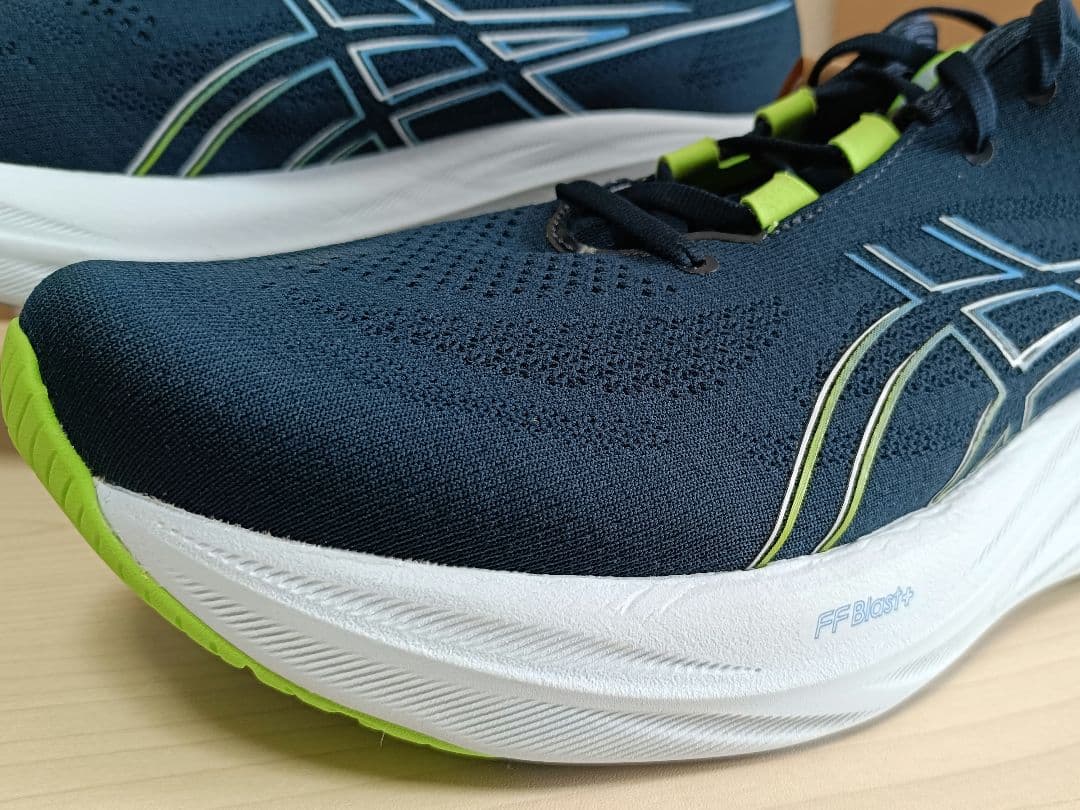 新品　asics　アシックス　Gel-Nimbus ランニングシューズ　28cm