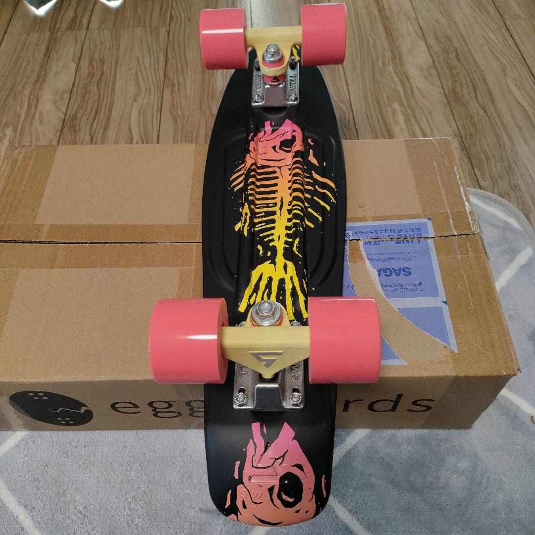 SWELL スケートボード ブラックデッキ 魚デザイン