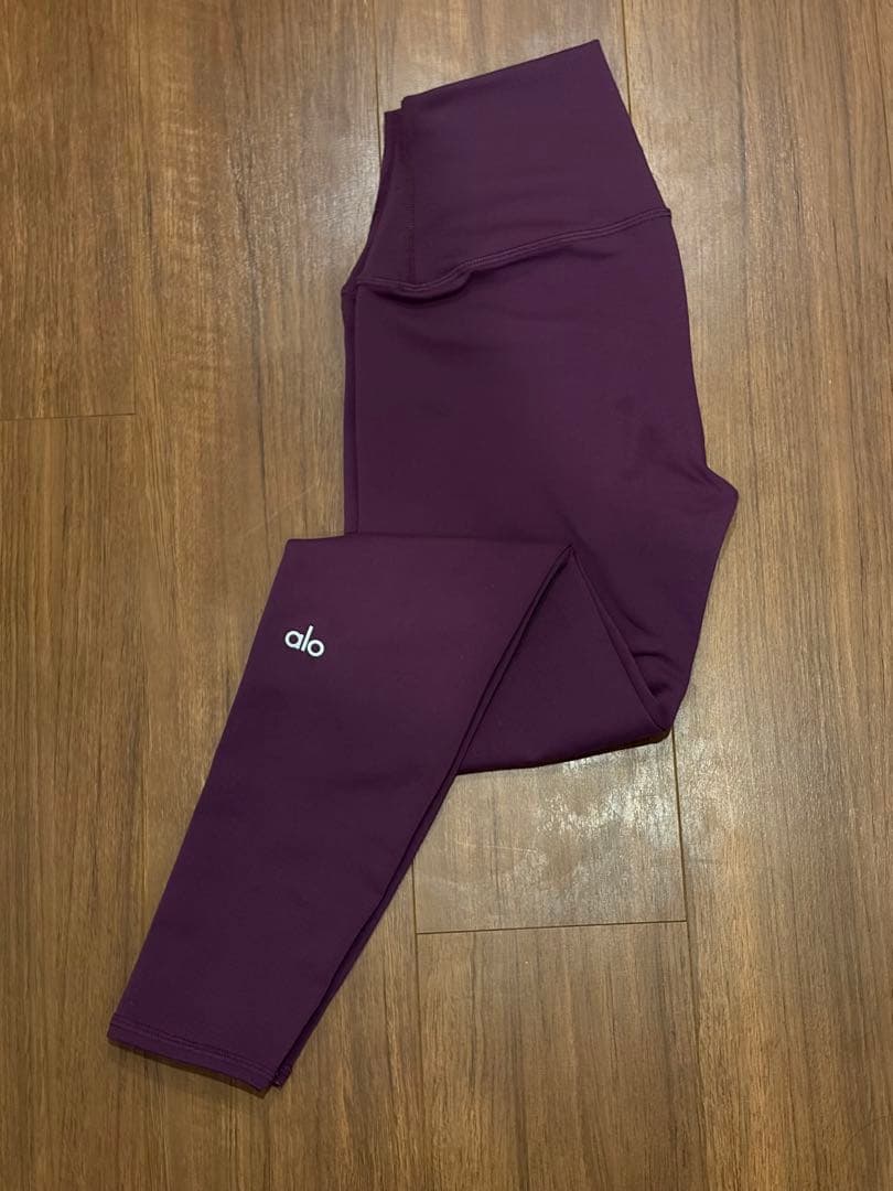 アローヨガ　High-Waist Airlift Dark Plum