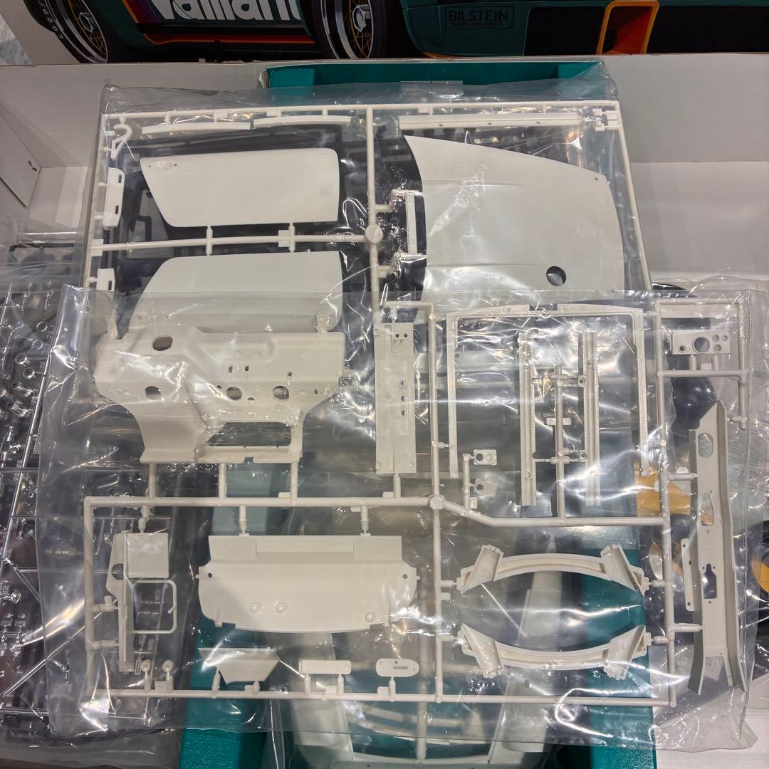 未組立 タミヤ 1/12 No.56 ポルシェ 934 ヴァイラント