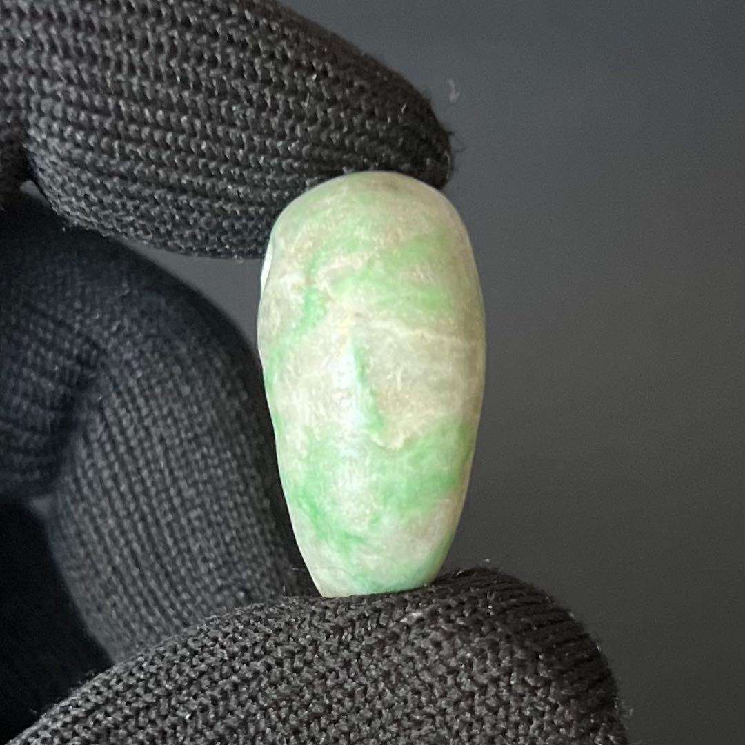 極上 縄文時代 本翡翠（硬玉） 勾玉 奈良県伝承出土 玉擦れ痕あり 古代装身具