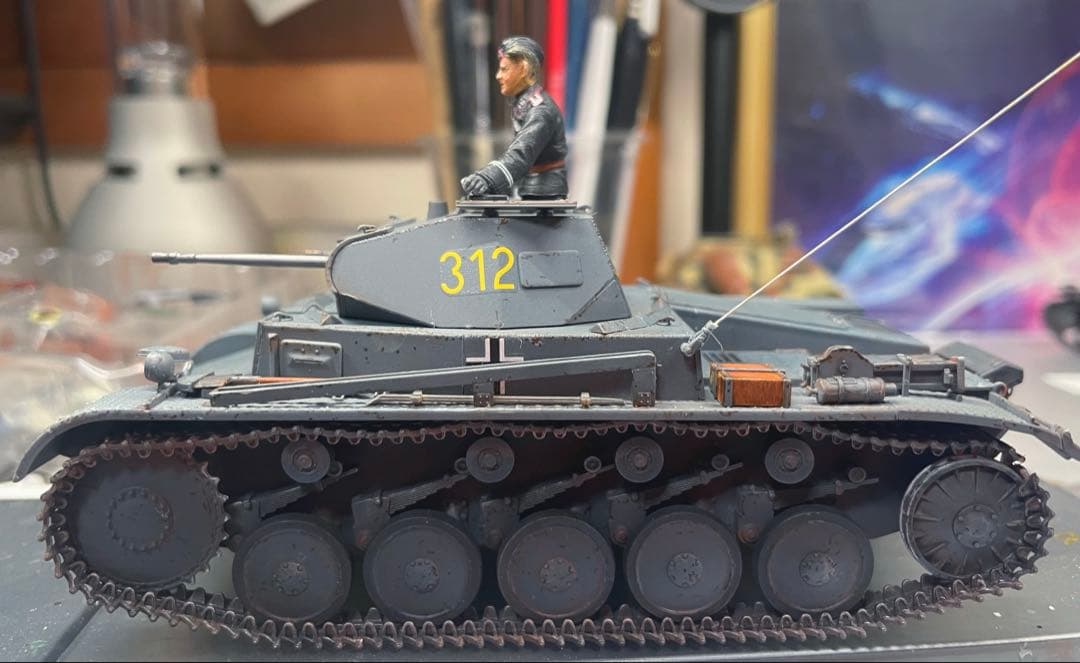 タミヤ1/35ドイツ2号戦車Ａ〜C型組み立て済みモデル