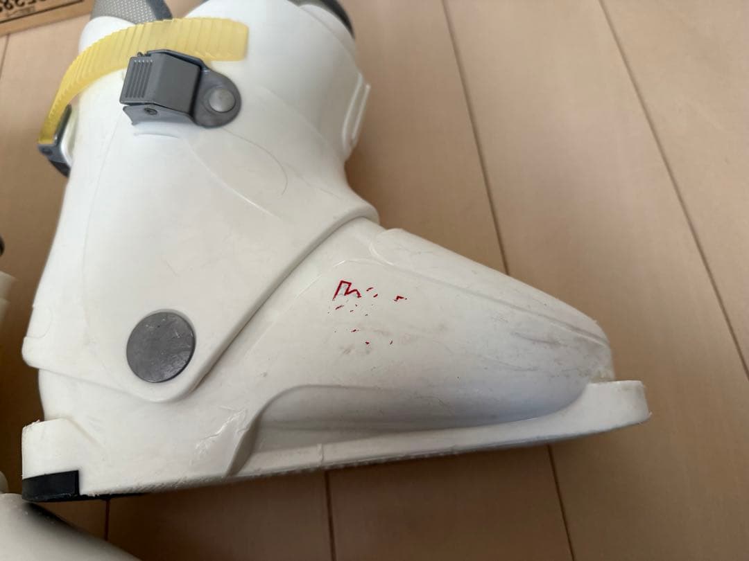 《札幌市内手渡し可能》スキー 3点セット ブーツ 板 ストック kazama