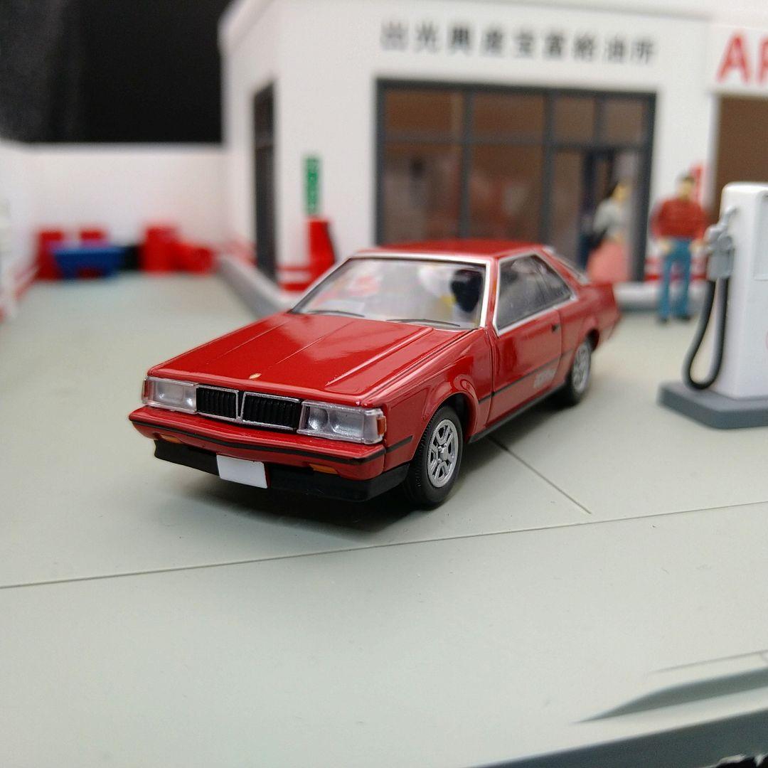 トミカリミテッドヴィンテージNEO トヨタ コロナハードトップ2台セット