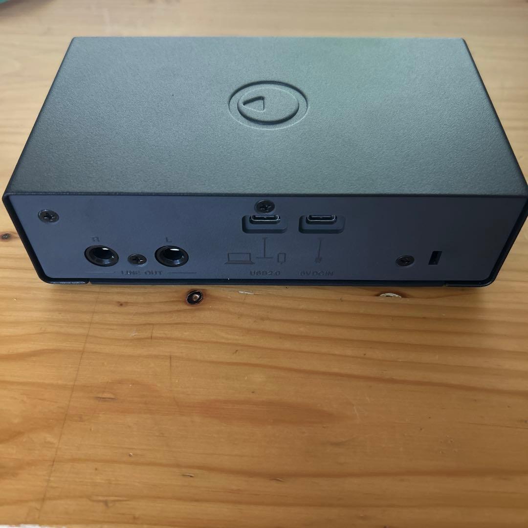 IXO12 W ホワイト　付属品完備　美品！即購入OK！送料無料！