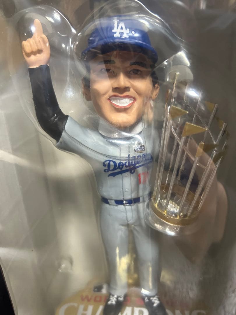 ワールドシリーズ優勝記念 CHAMP FOCOドジャース 大谷翔平ボブルヘッド