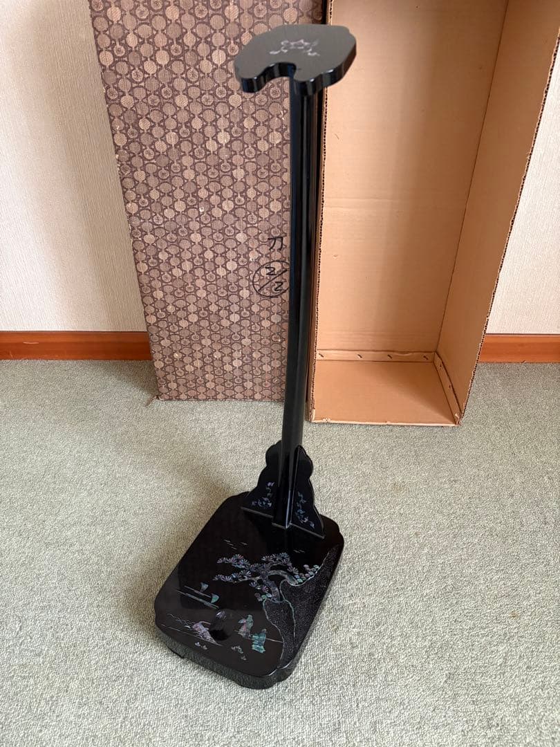 刀掛け台　縦置き　一本掛け　太刀掛け　螺鈿