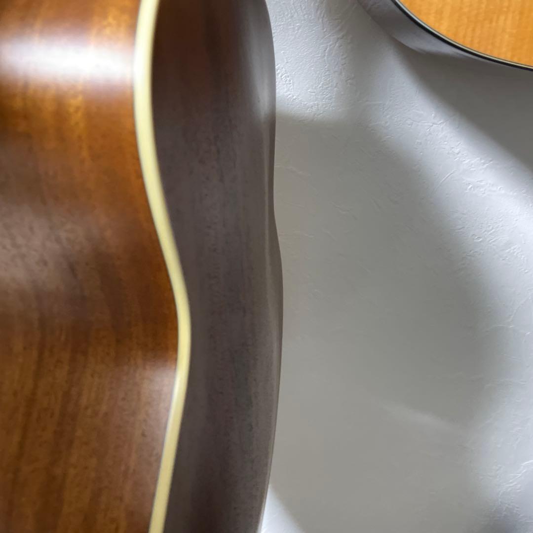 GUILD Jumbo Junior 小ぶりエレアコ　ミニギター