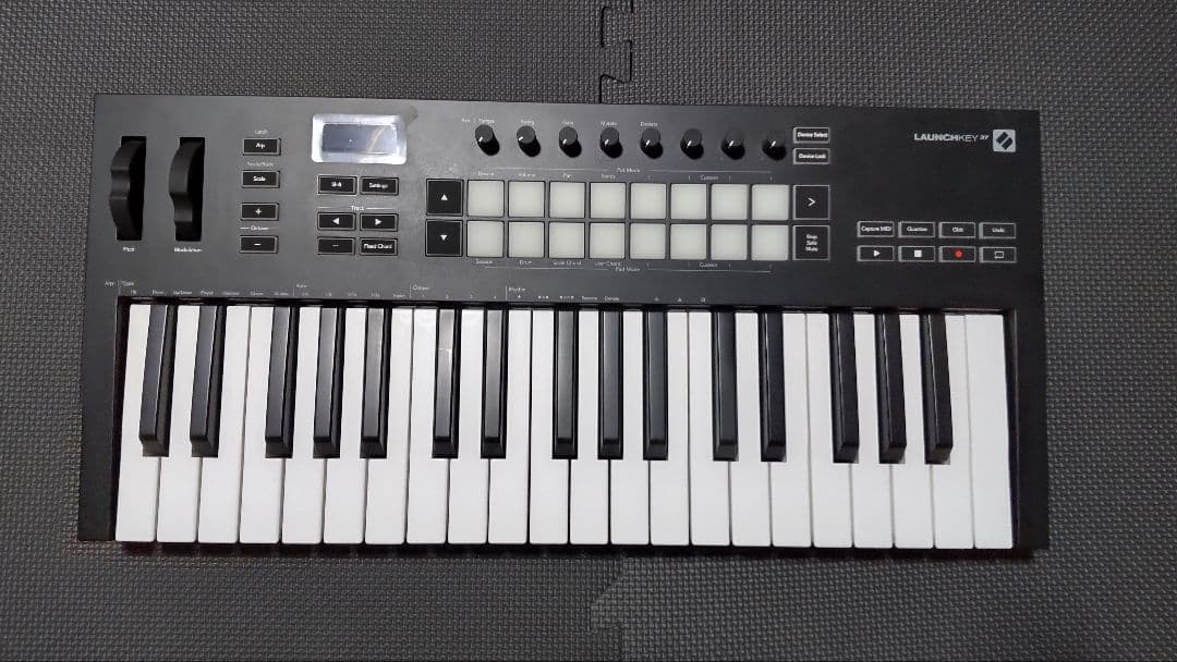 Novation ノベーション Launchkey37 MK3