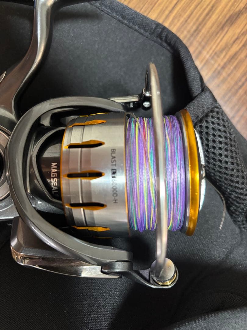 BLAST 6000H スピニングリール