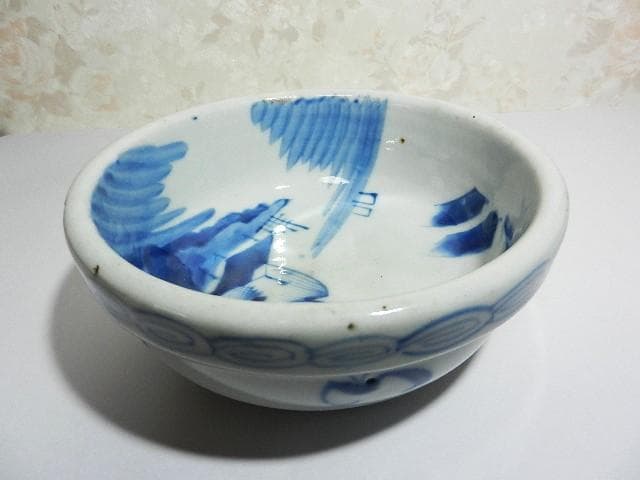 古伊万里染付「柳に帆掛舟図、渦巻蝙蝠文」小鉢３客（平均　Ｄ１６ｃｍ、Ｗ６００ｇ）