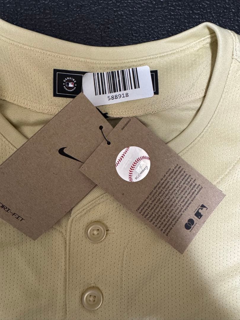 ジョーダン・ローラー City Connect 直筆サインユニフォーム