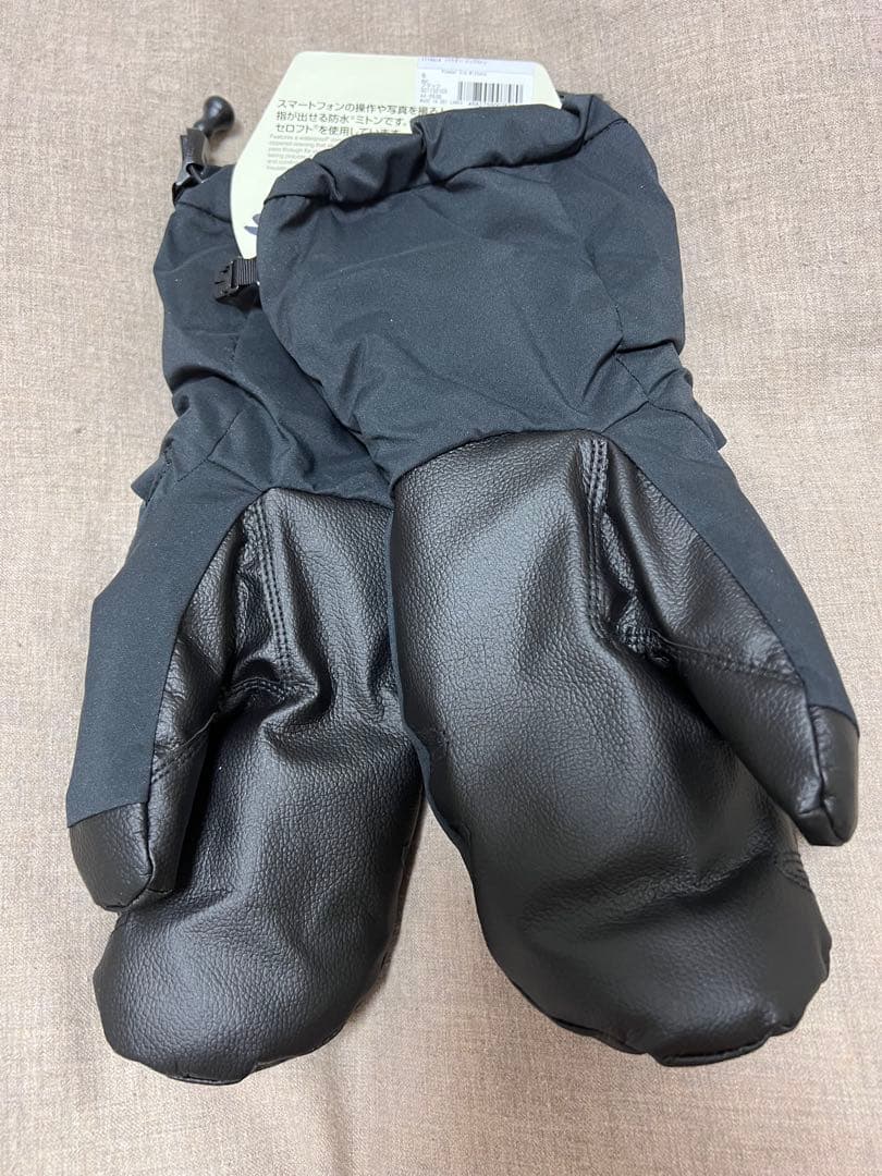 【新品未使用】mont-bell モンベル パウダー ジップミトン　手袋