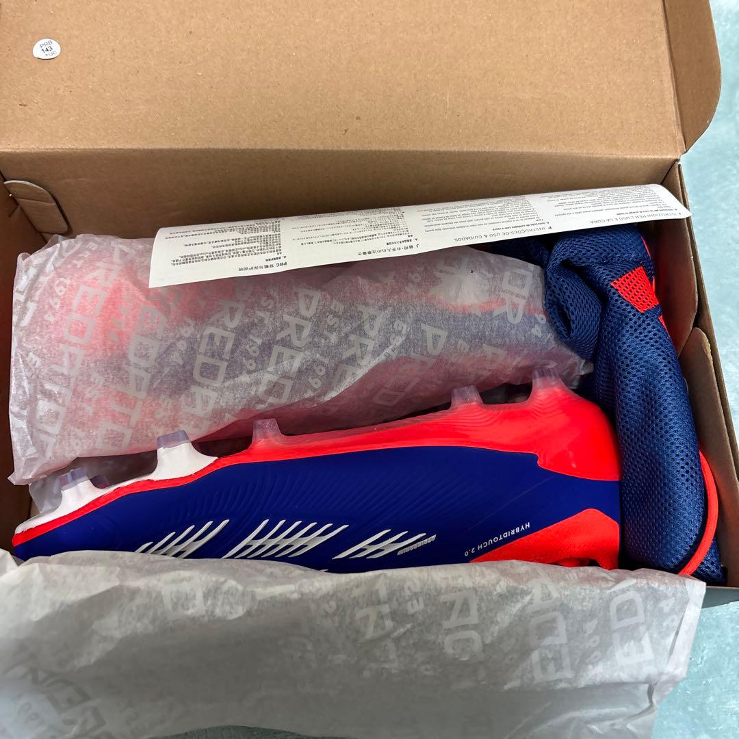 【新品未使用】 アディダス　サッカースパイク　プレデター　FG