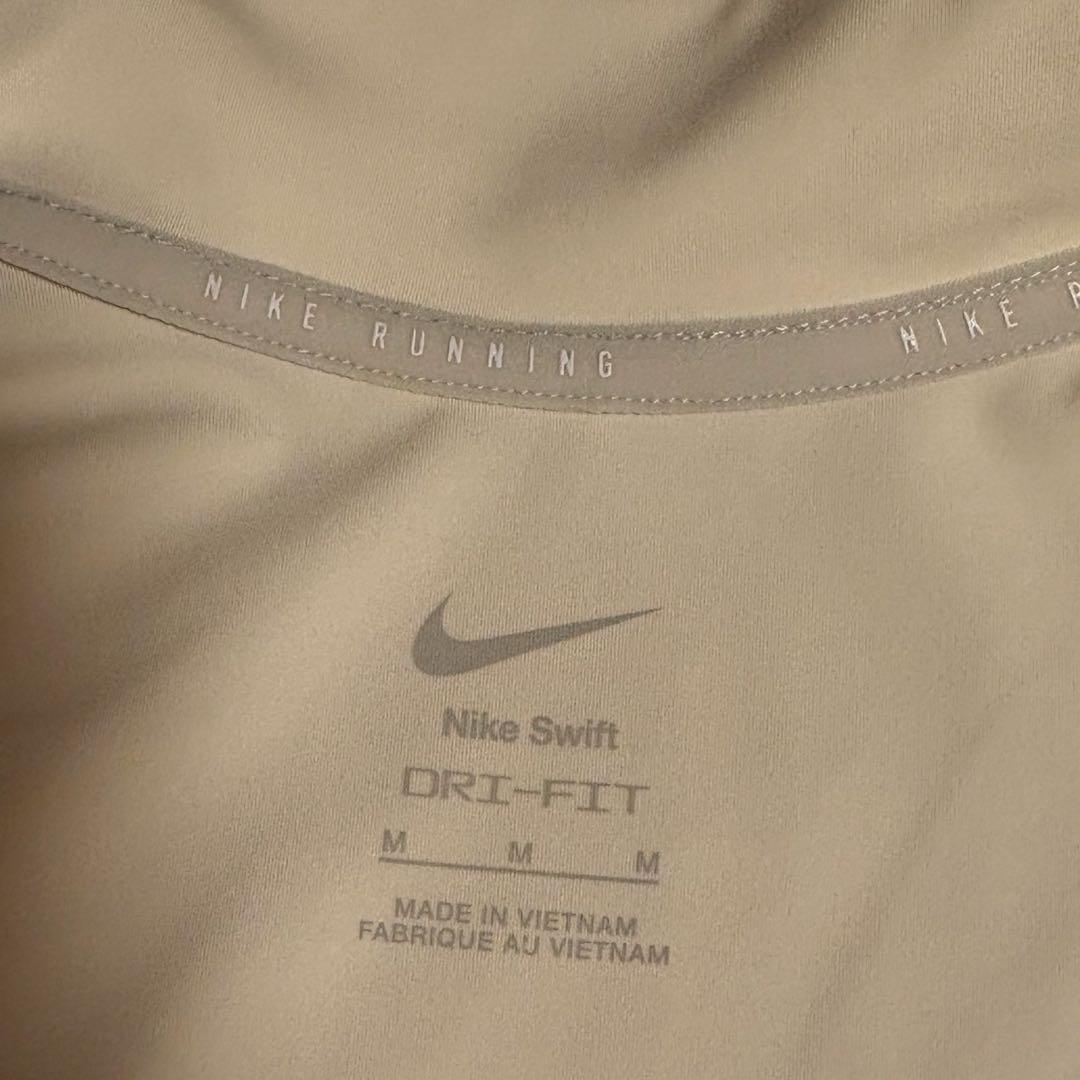 ナイキ　スウィフトウィメンズ Dri-FIT フルジップミッドレイヤー