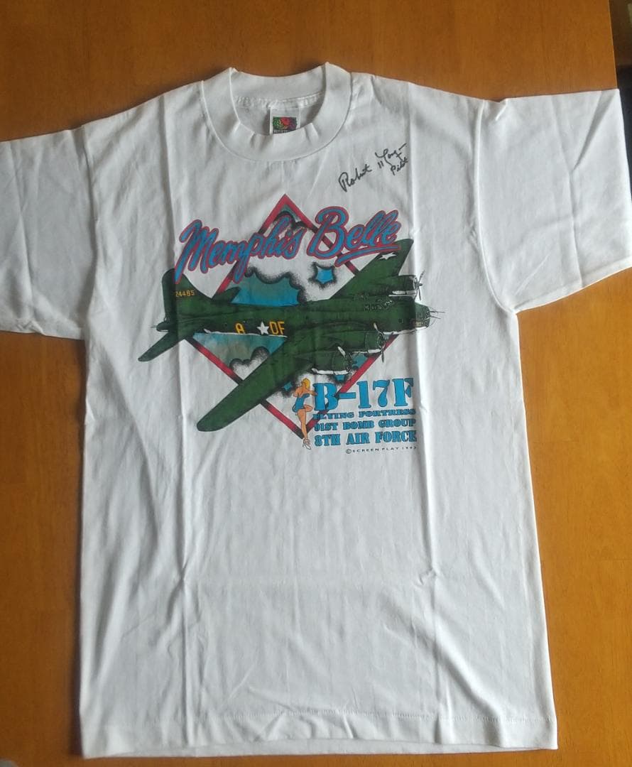 メンフィスベル 機長直筆サイン入りTシャツ & B-17(レベル・ハセガワ×２)
