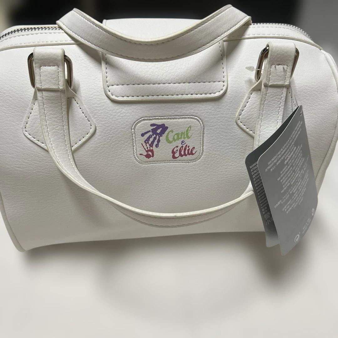 カールじいさんの空飛ぶ家　ピクサー　バック　カールじいさん