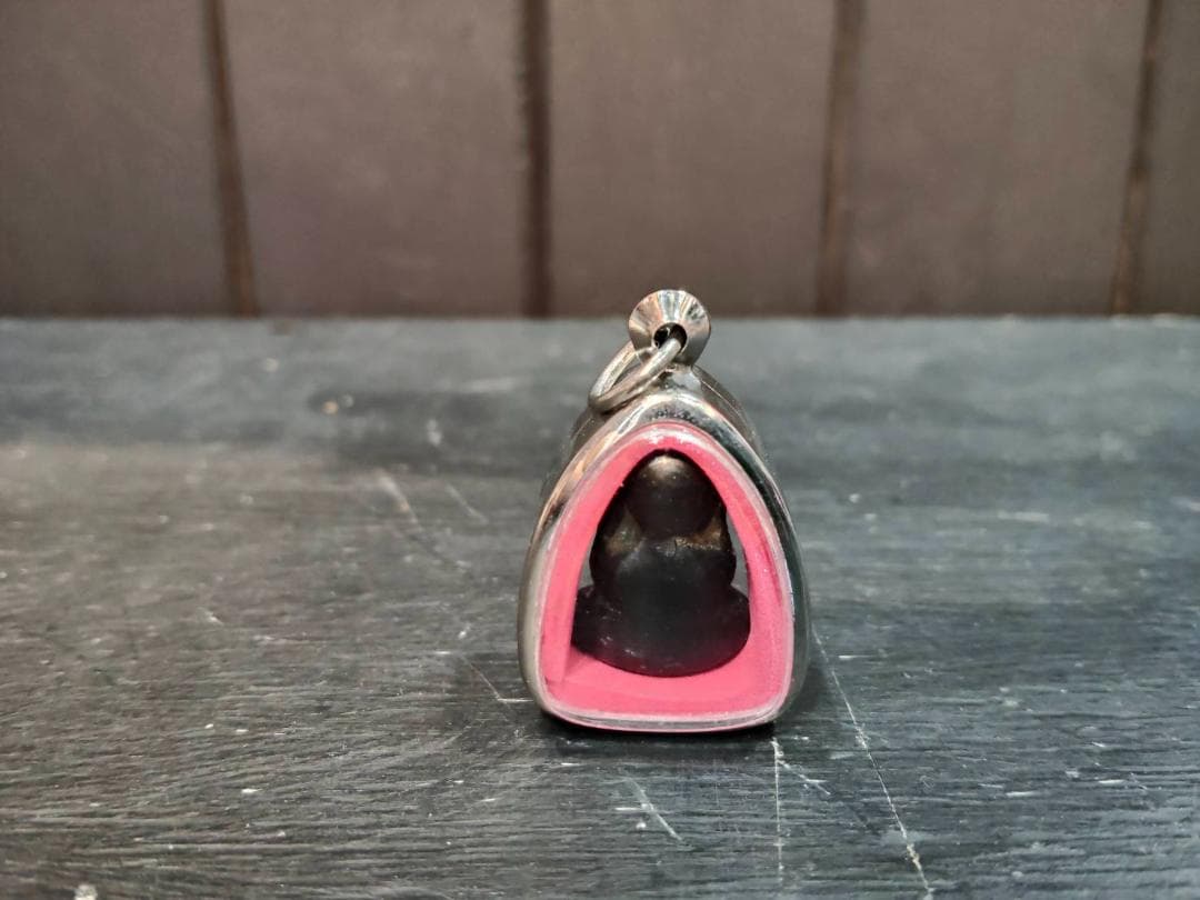 タイのお守り　プラピッター　魔除け　災難除け（大）