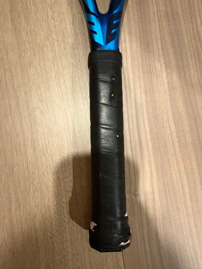 硬式テニスラケット　バボラピュアドライブ300g G2 スクールにて購入最終価格