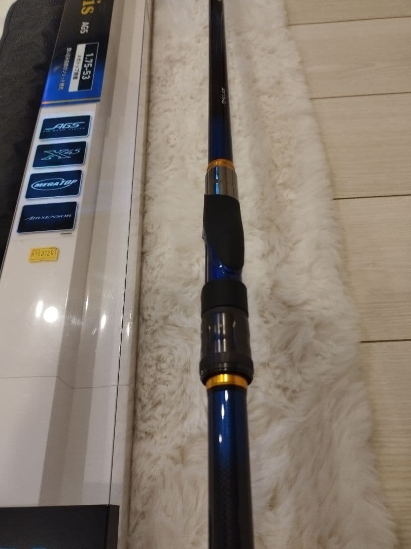 週末限定値下げDaiwa Megathis AGS 1.75-53美品メガディス