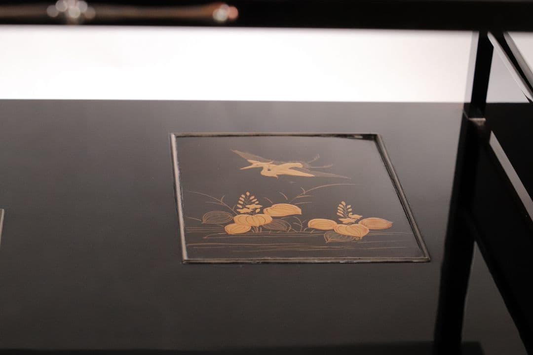 時代 花鳥図 金蒔絵 黒塗二段卓 冠卓 木箱 木製 花台 飾台 鶉 雀 M840