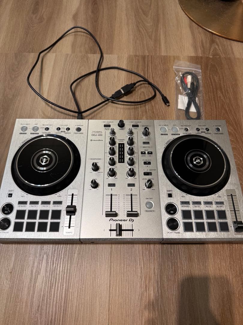 Pioneer DDJ4 djコントローラー　silver