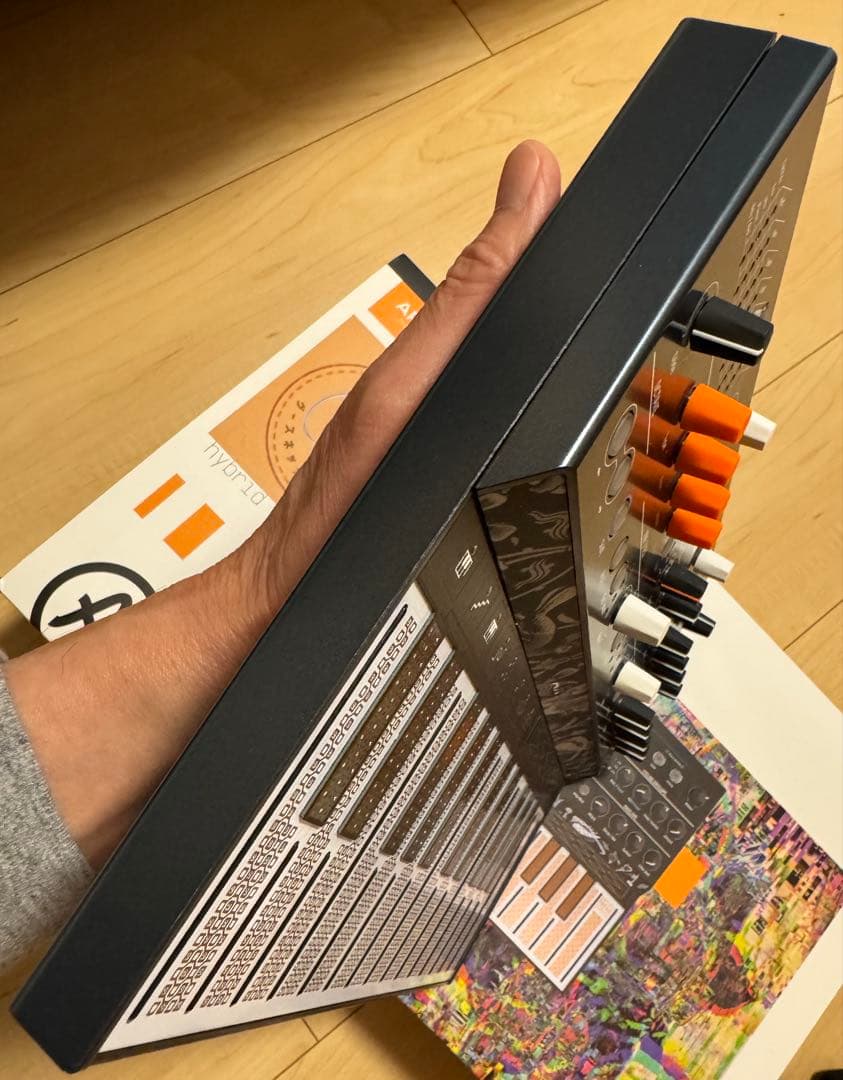 【超美品】ARTURIA MicroFreak ハイブリッドシンセ