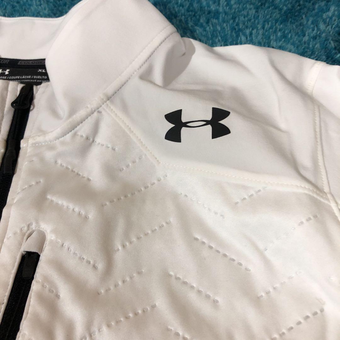 アンダーアーマージャケット