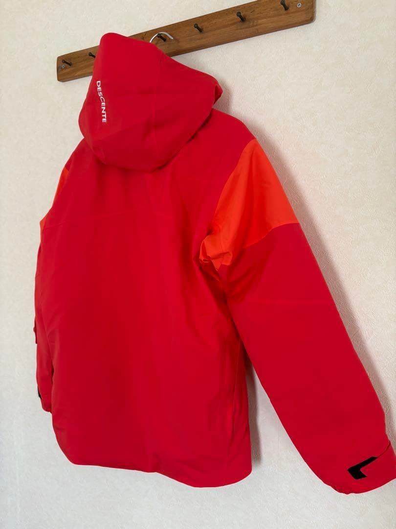 デサント　スキーウェア 女性用 レッド/オレンジ