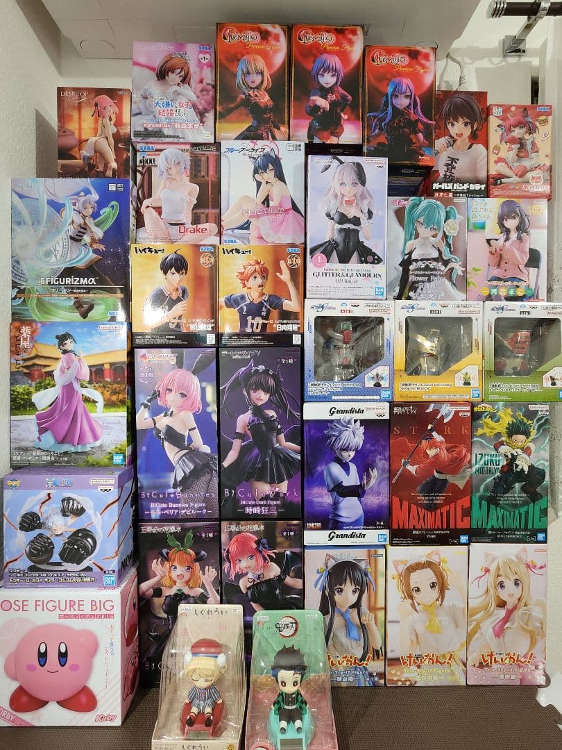 未開封フィギュア33個フリーレン アーリャマオマオ デク ガルクラ キルア