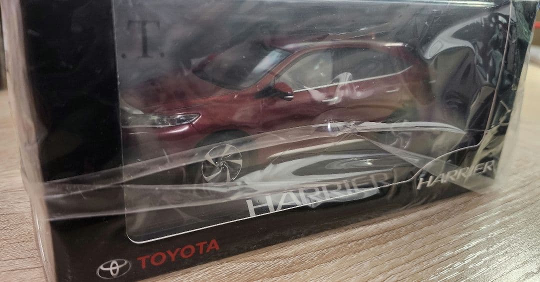 1/30　トヨタ　ハリアー　カラーサンプル