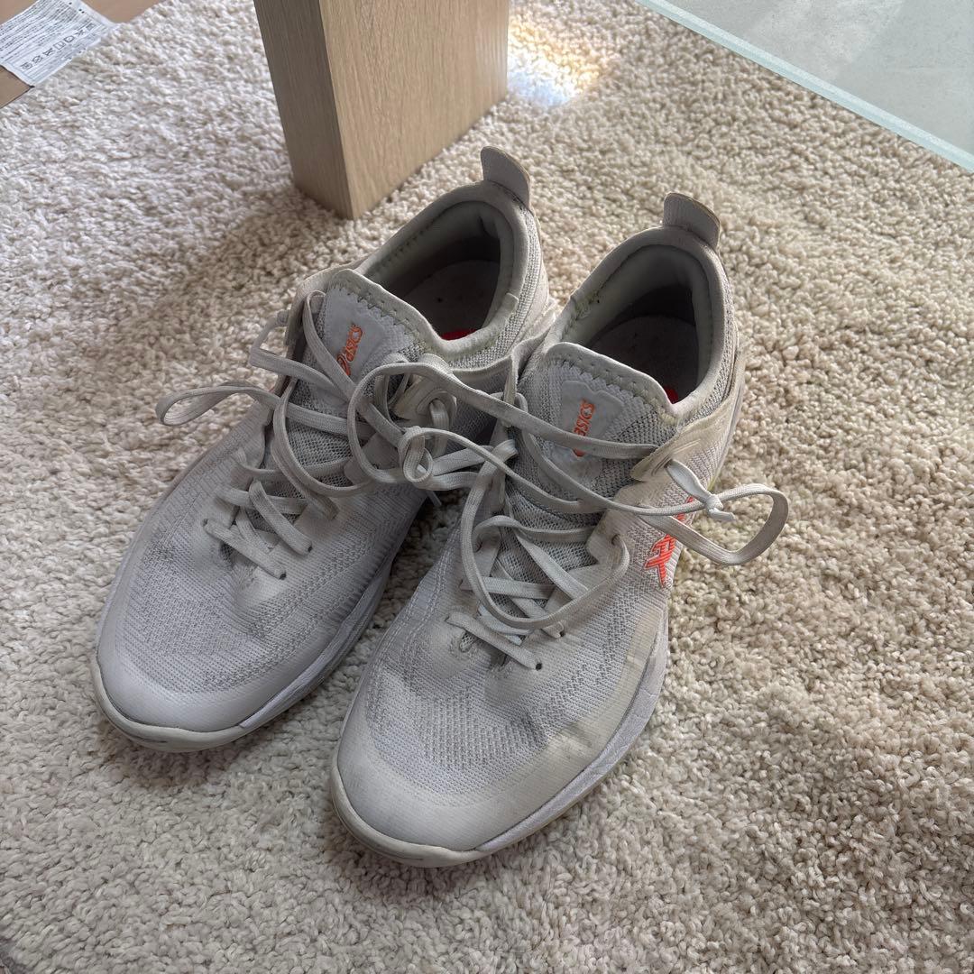 バスケットシューズ