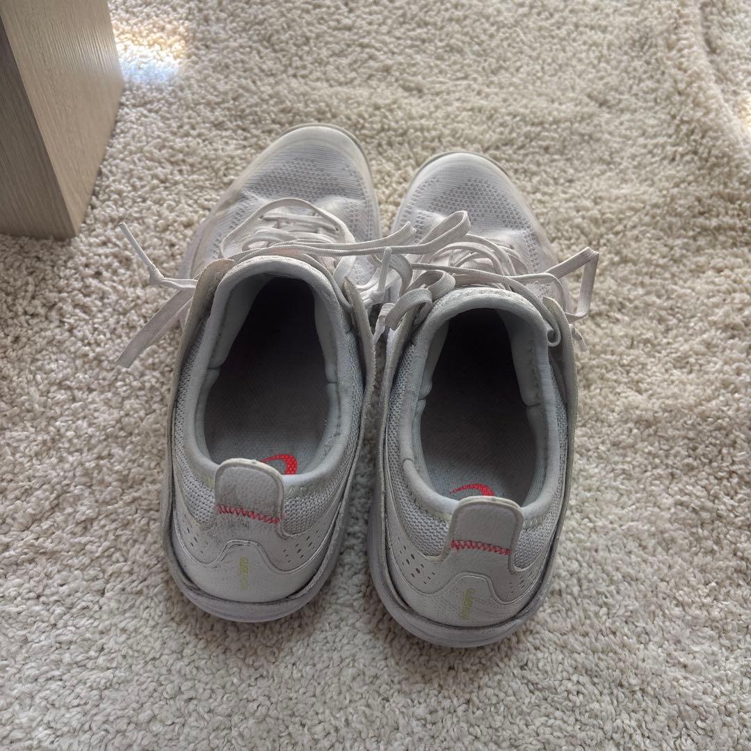 バスケットシューズ