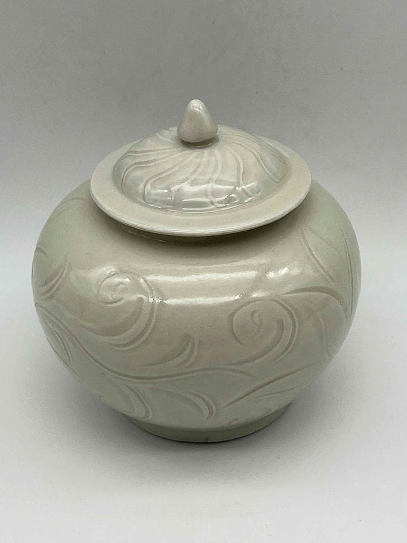 宋時代定窯　白磁刻花共蓋壺　蓋付き　茶入　茶道具　繊細　唐物(F-10)