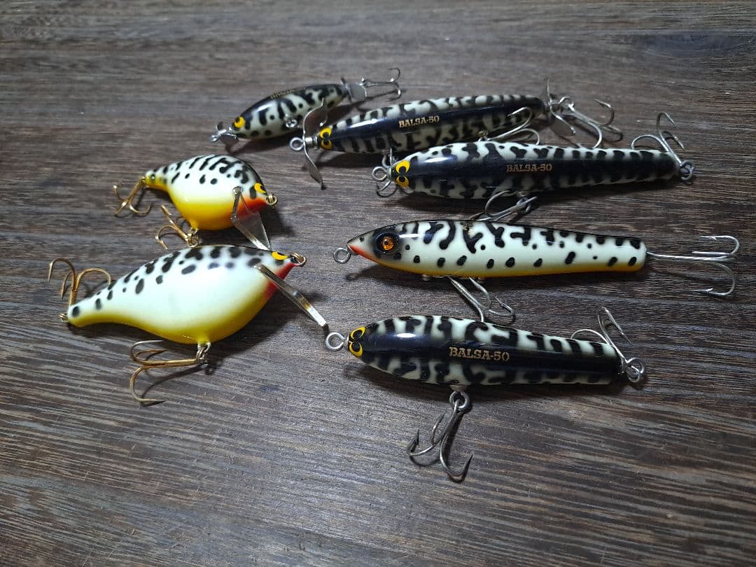 実釣未使用　美品　バルサ50　ホワイトコーチドッグ　7個セット　オリオリ　フグ
