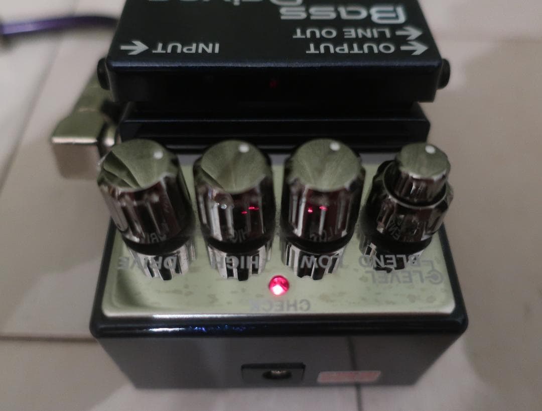 【送料無料】 BOSS BB-1X Bass D ベースエフェクター