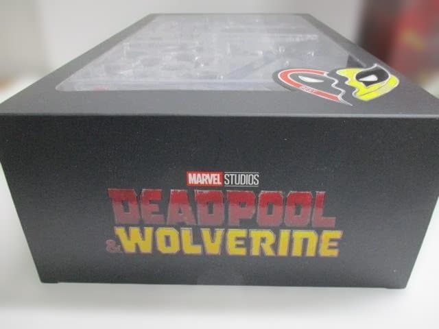 【未開封品】ホットトイズ　デッドプール　バトル版　デッドプール　& ウルヴァリン