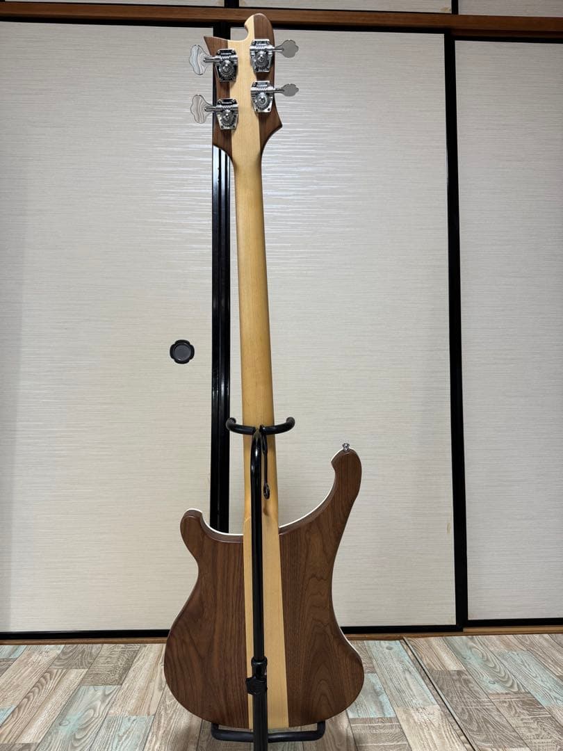【今日だけ1万割引】Rickenbacker 4003 walnut 早い物勝ち