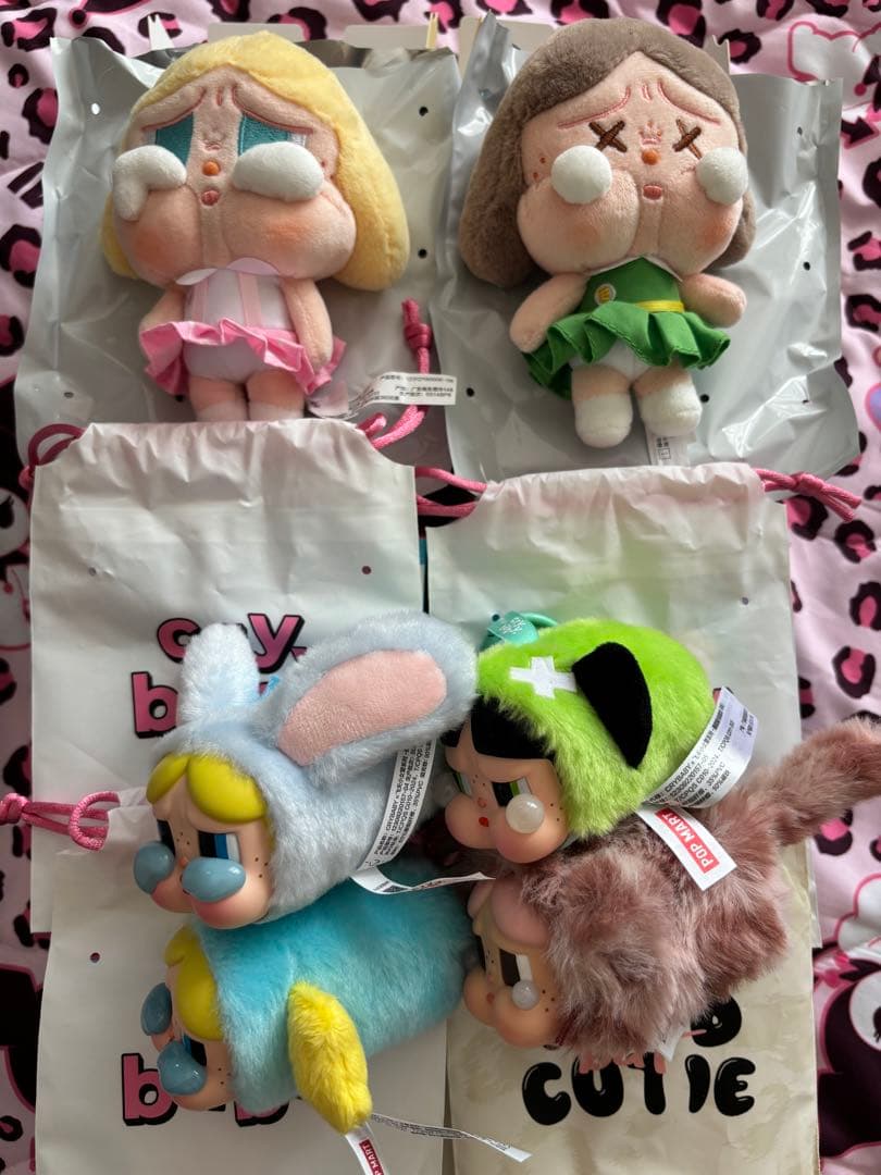 ポップマートCRY BABY クライベビー人気6点ぬいぐるみキーホルダーセット